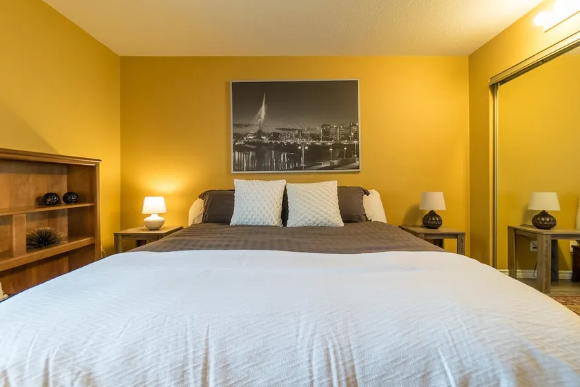Lap of Luxury - New 2 Bdrm w Free Bonus Amenities - Image 1