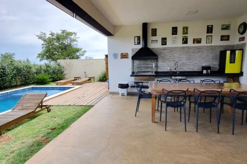 House with 3 en-suite bedrooms, heated pool, air conditioning. RSC XIII - Image 1