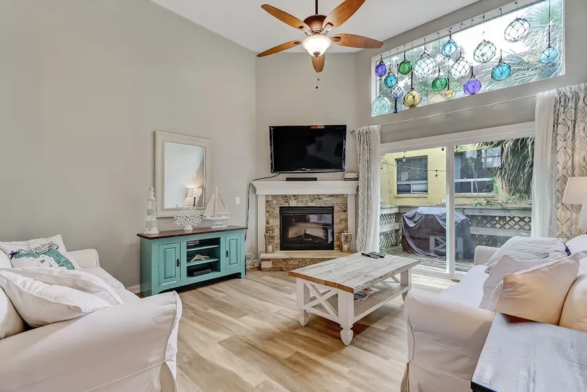 2 Blocks to Ocean: Retreat at Jax Beach Bungalow - Image 1