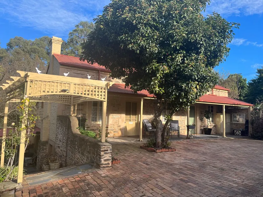 Managers Cottage at the Gasworks Strathalbyn - Image 1