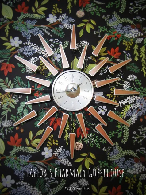 Taylor's Pharmacy Guesthouse - Image 1