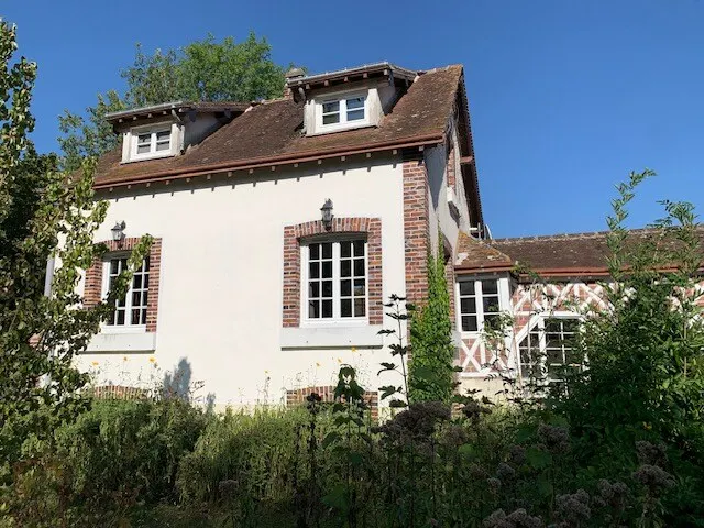 La VIGNERAIE The 6-person Gîte with pool - Image 1