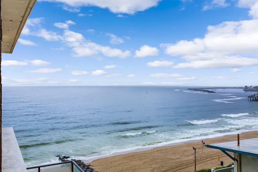 Oceanfront Condo on the Beach Strand! - Image 1