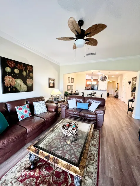 Luxury Beach Condo - Image 1