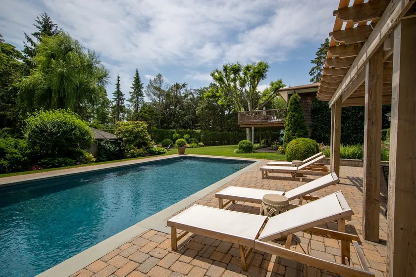 4 Bd 2 Ba Saltwater Pool Close to Beach& Village - Image 1