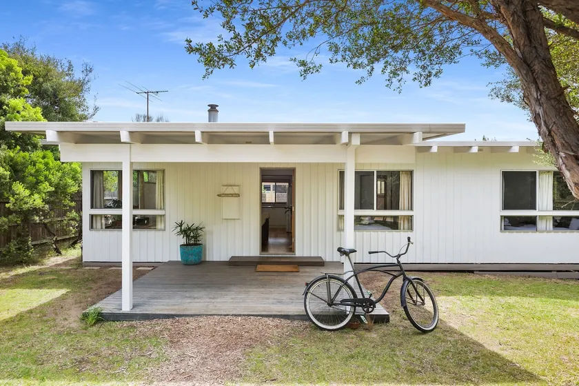 Canterbury Beach House - Image 1