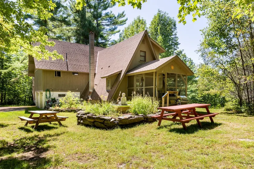 The Green Mountain Chalet - Image 1