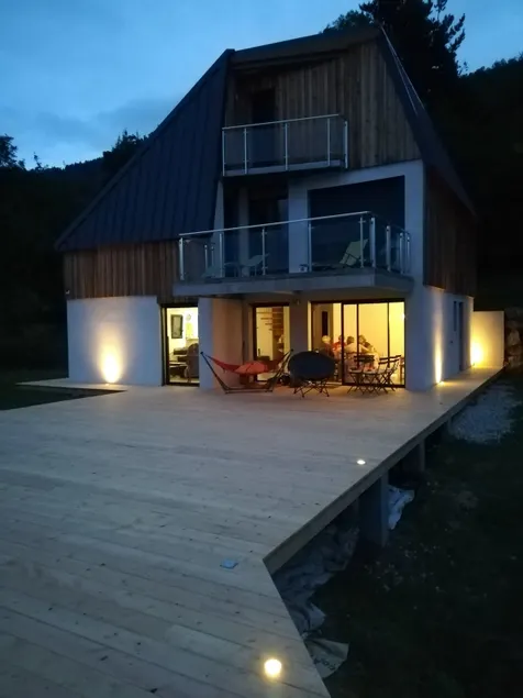 moderne og komfortable hytte med fantastisk udsigt i Pyrénées Ariege - Image 1