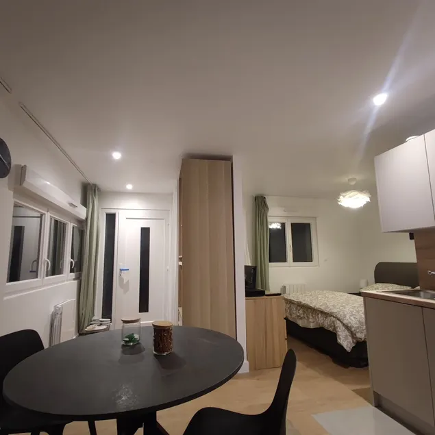 3 stars Tiny House in Private Residence (30m²) - Image 1