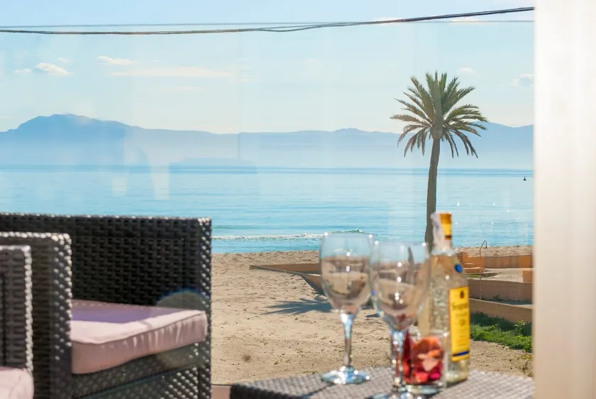 Dejligt parcelhus med have foran Alcudia-stranden, WIFI, AC - Image 1