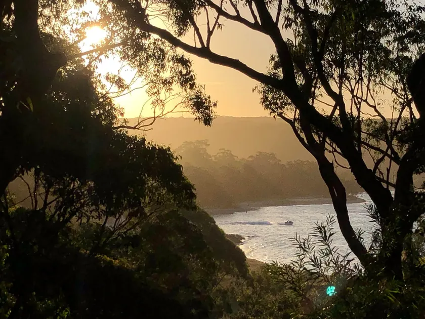 Bundeena Beach Shack with view - Image 1