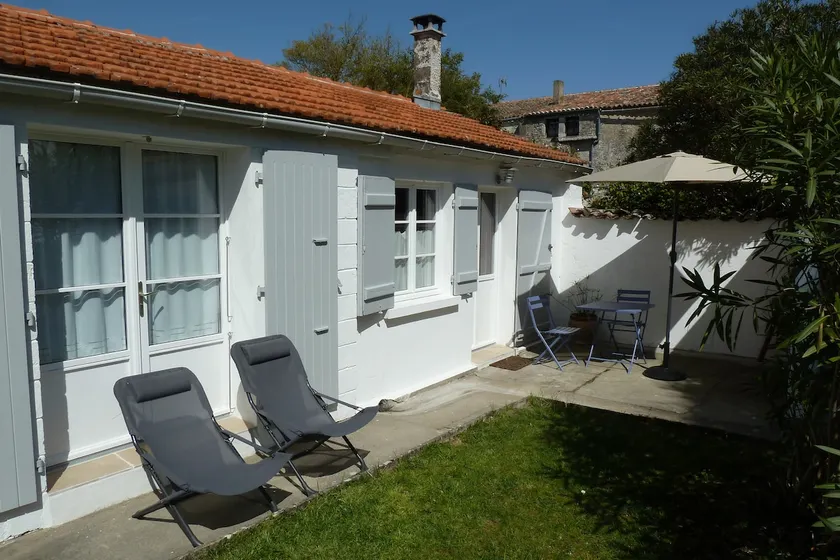Le petit chai - Image 1