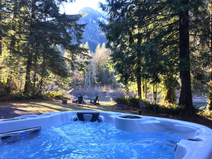 Log Cabin Hot Tub River Frontage Skiing Secluded - Image 1
