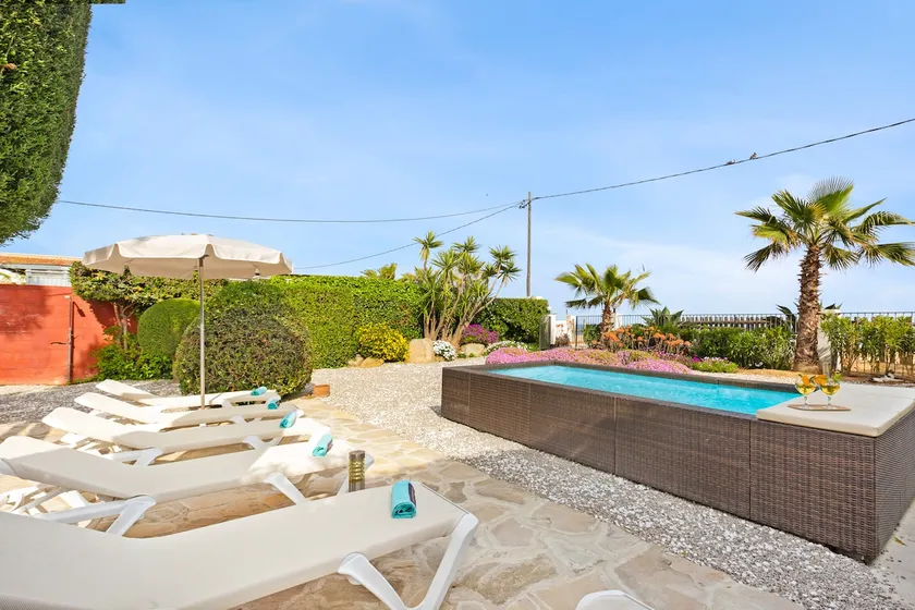 Villa Erika Beach House - Image 1