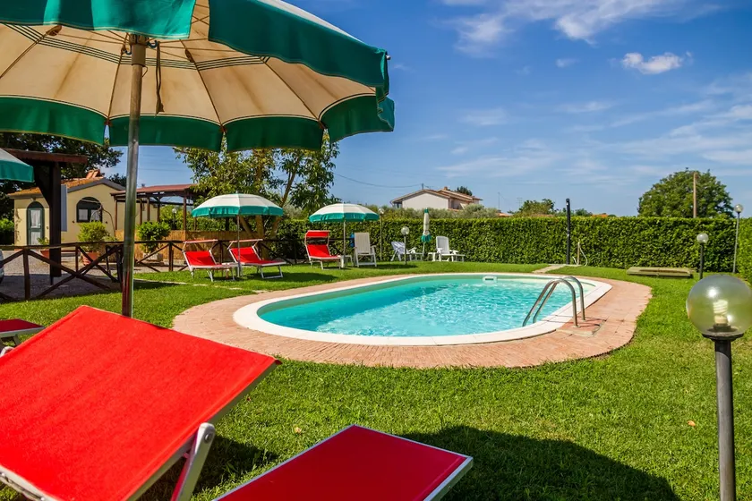 Private pool 10 minutes from the beach - Image 1