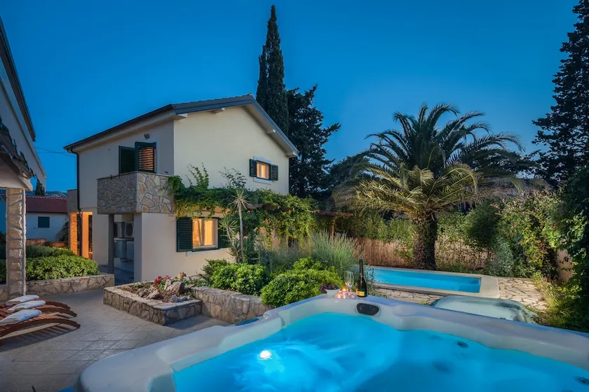 Villa Verboscana—Spa-Style Facilities in Tranquil Setting - Image 1