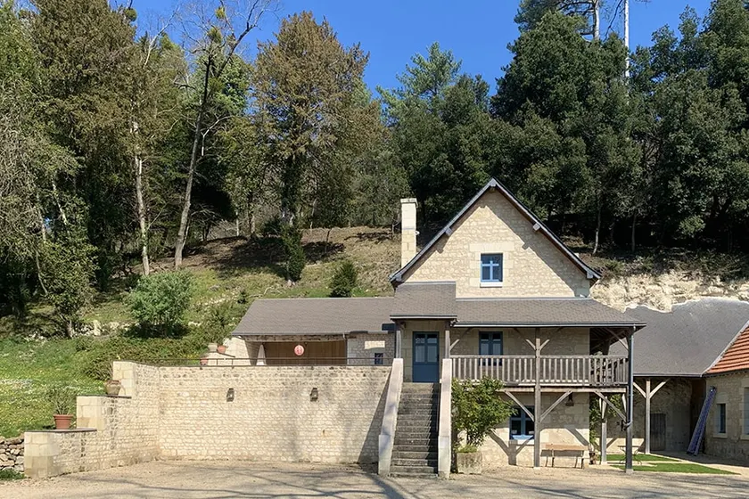The Trianon of the Château de Sonnay – 4* gîte for 6 - Image 1