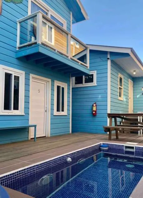 Moon Apartments - Image 1