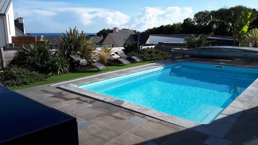 Villa, heated pool, ocean view, beach within walking distance, Brittany - Image 1