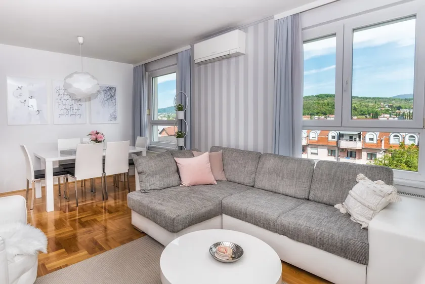 Luxury Cozy apartment Mila - Image 1