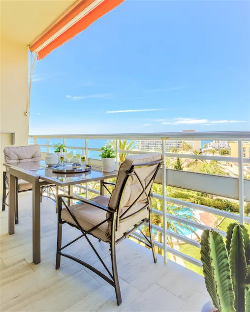 SUNSET BEACH Charming apartment with jacuzzi - Image 1