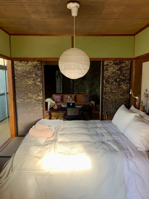 HANATSU: Stylish Comfortable Gateway to Naoshima - Image 1