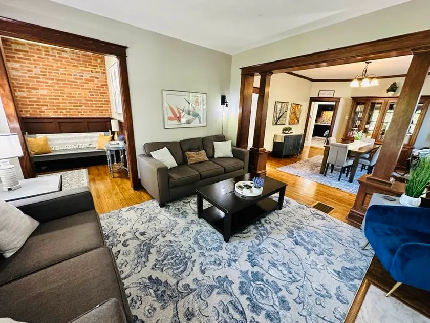 Centrally Located Family Home - Park Like Yard - Image 1