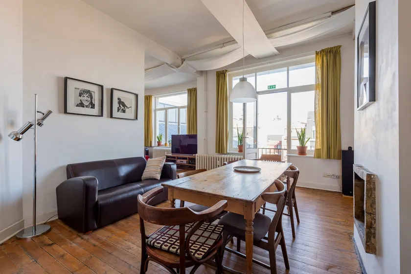 Spacious apartment in the most beautiful ArtDeco building in Ostend - Image 1