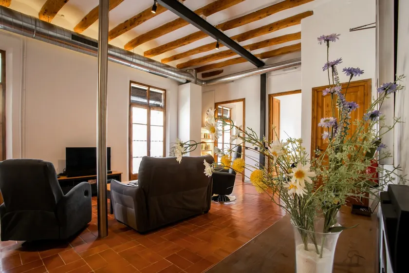 Hidden Gem: Wine Village Rooftop Retreat - Image 1
