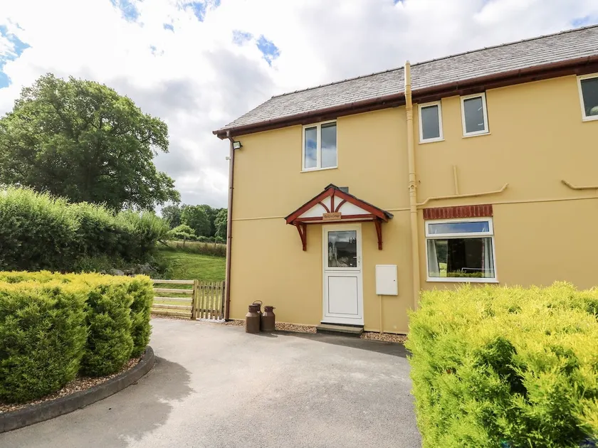 Red Kite Cottage - Image 1