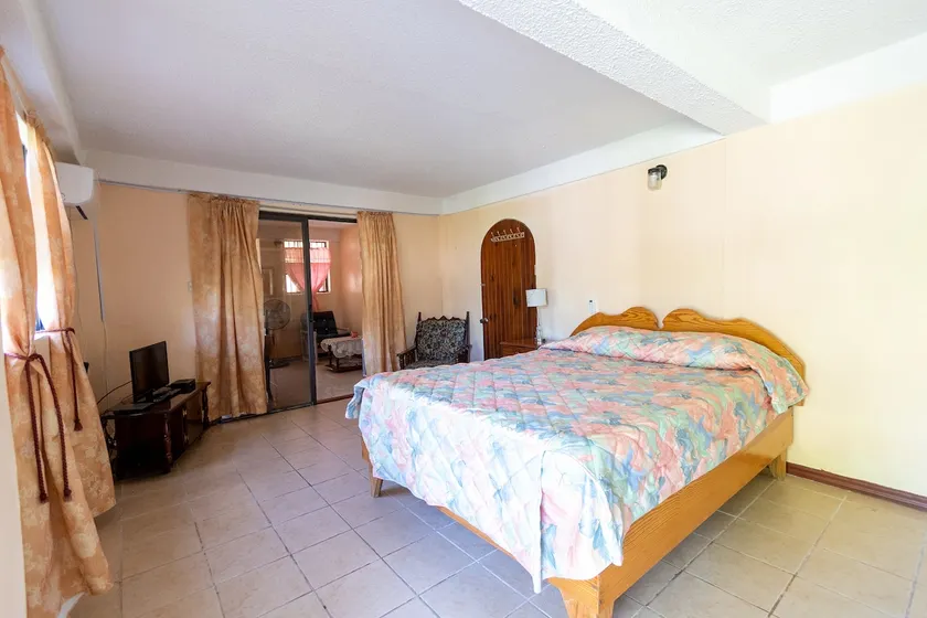Esfran Apartment 1-Bedroom - Image 1