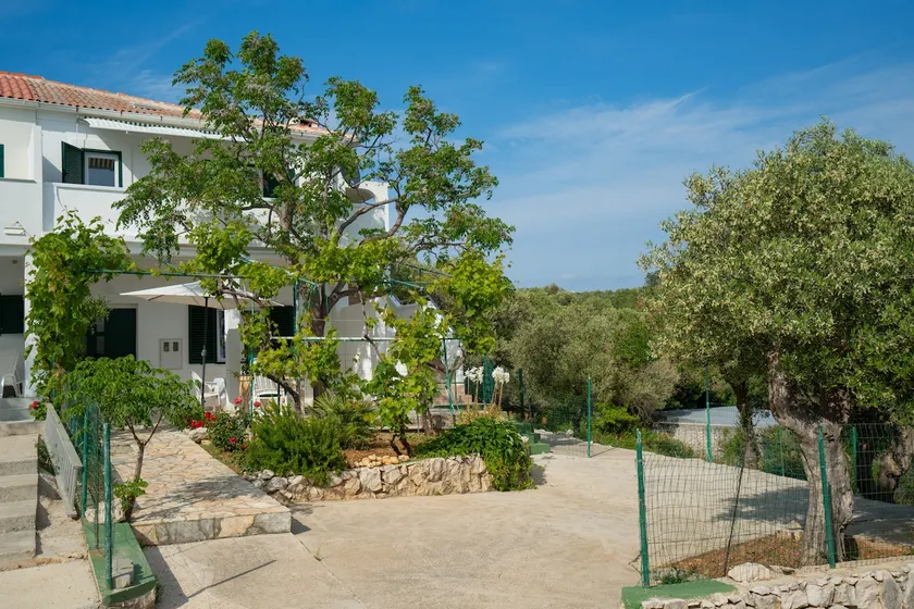House Denona A5 - Image 1