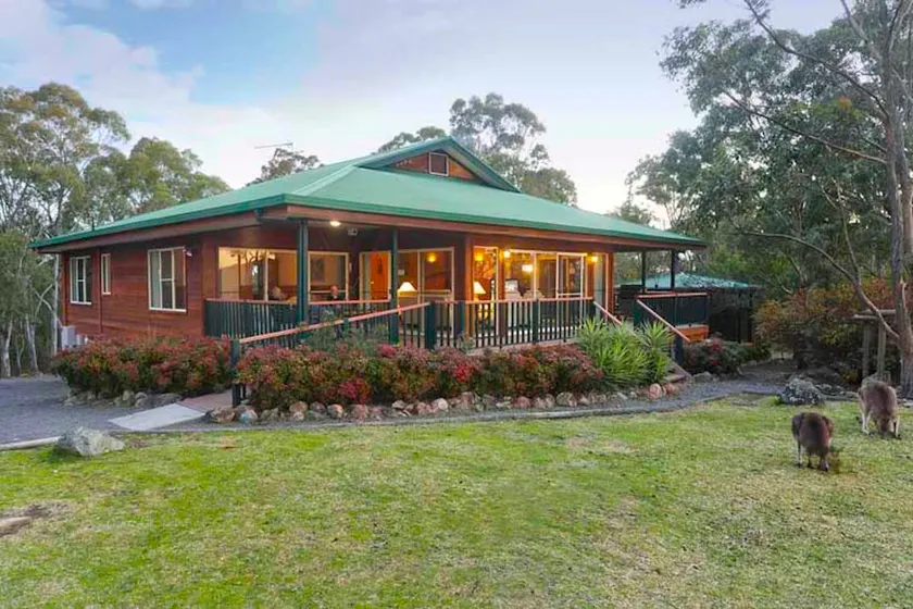 Valley View Luxury Retreat - Image 1