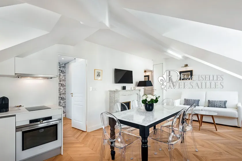 Luxurious Apartment – Les Demoiselles in Versailles - Image 1