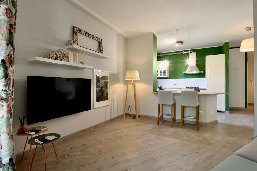 The Green Corner - Image 1