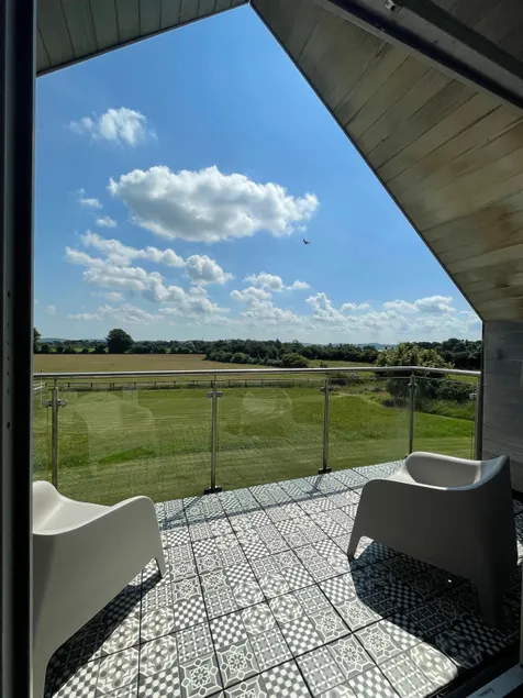 Spacious home, ideal for relaxing-Heart of Ireland - Image 1
