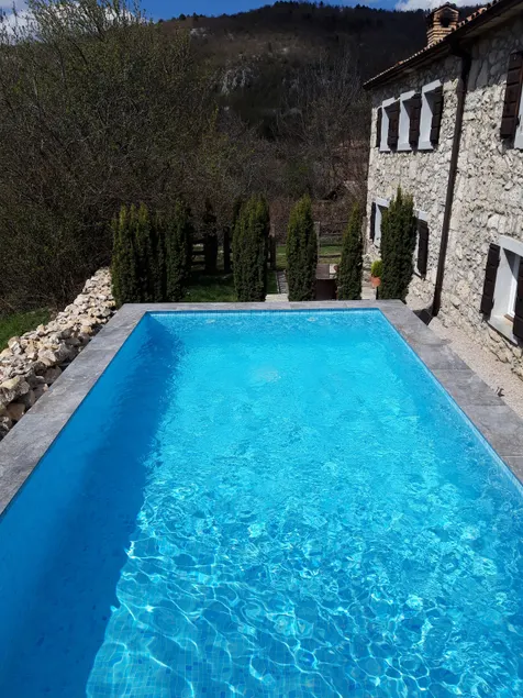 Peaceful and private family apartment with pool! - Image 1