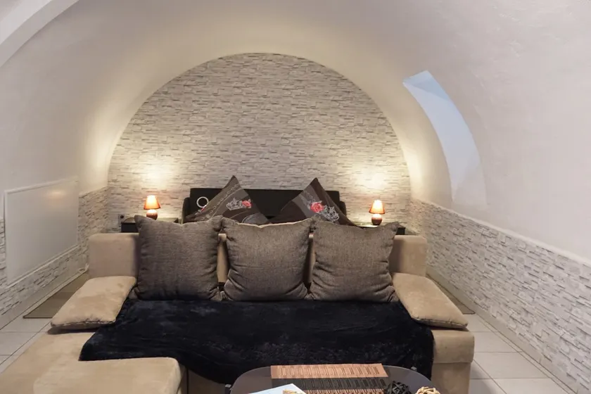 Cozy vaulted studio approx. 36 square meters in Hemsbach - Image 1