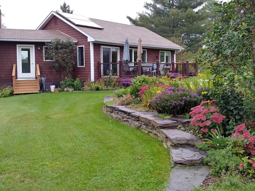 Spacious country retreat close to town and nature, Sylvana Farm VT - Image 1