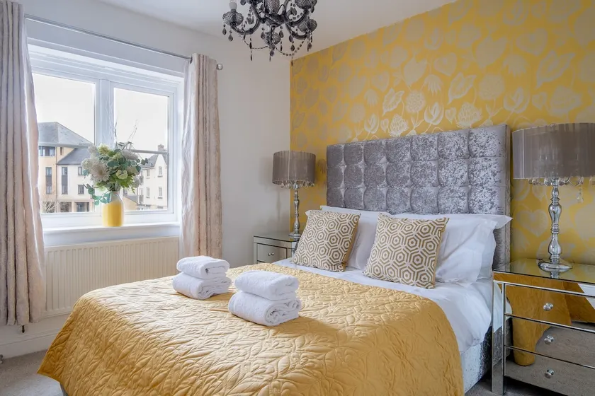 Sorrel House Stylish 2 Bedroom 2 Bathroom - Image 1