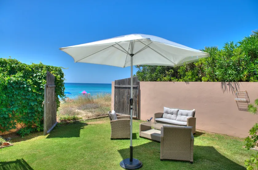 Seafront villa, code IUN P1531 - Image 1