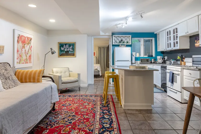 Colorful 1BR Basement Apartment By Zoo - Sleeps 5 - Image 1