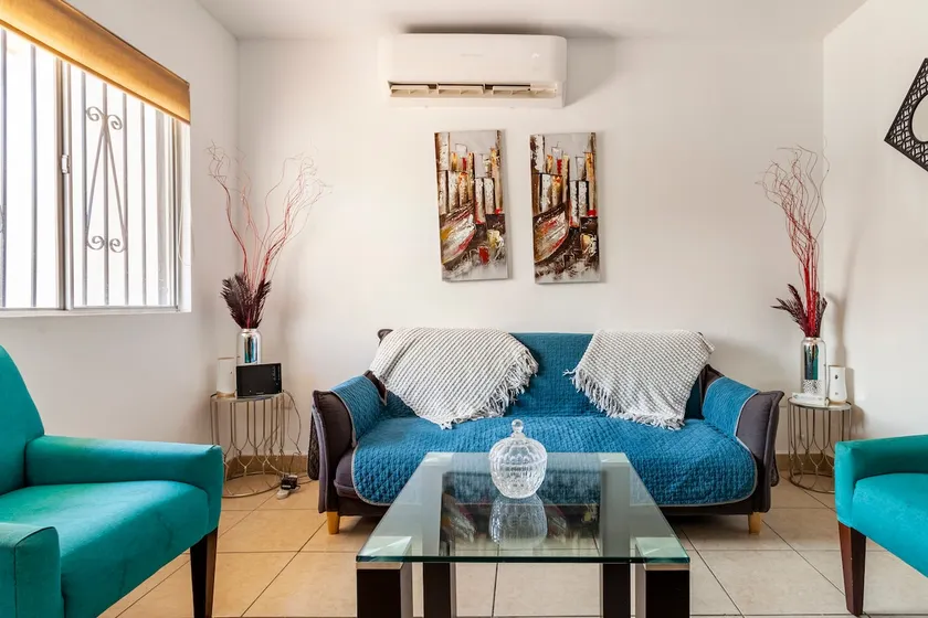 Great House Privade - Image 1