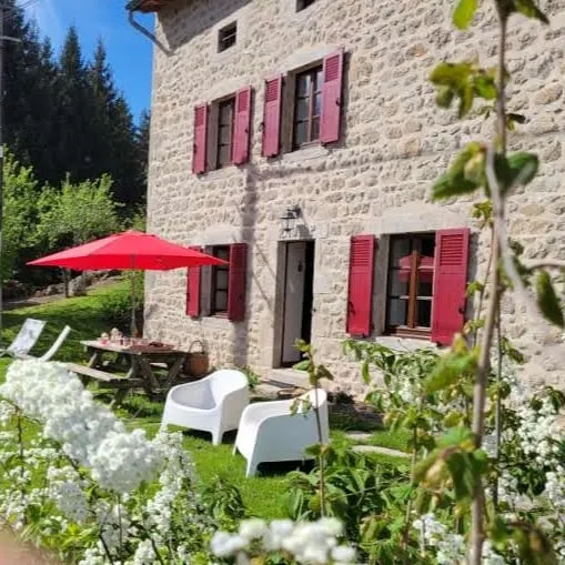 Les Volets Rouges, 3-star cottage, cleaning included - Image 1