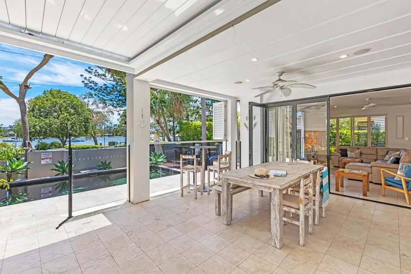 Noosa Water Views - Image 1