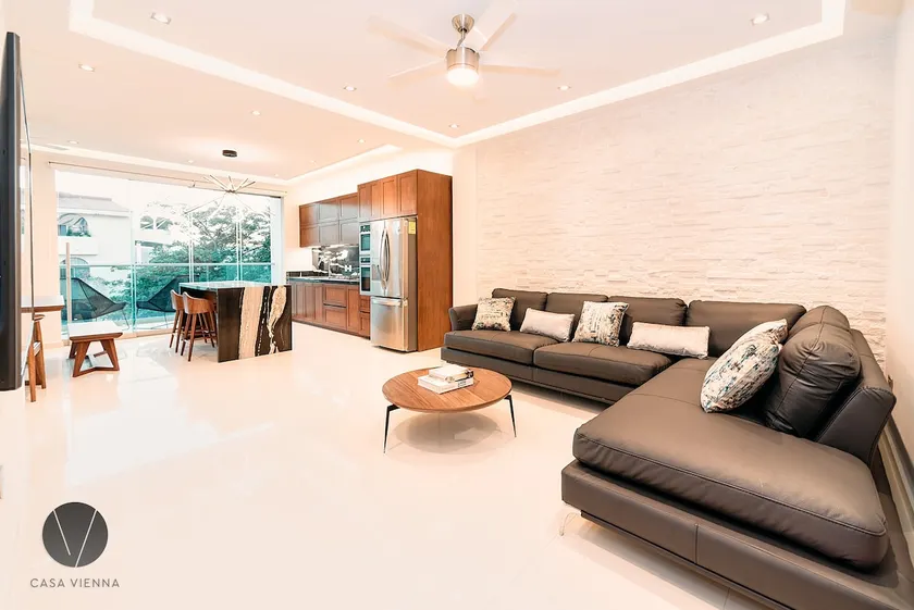 Modern apartment 10 minutes from the beach, downtown and the boardwalk - Image 1