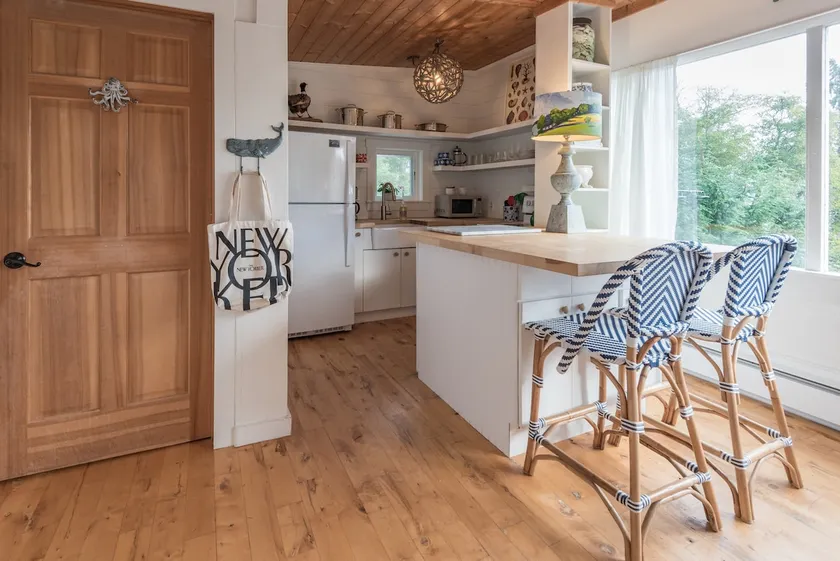 Guest House with a view above the beach. - Image 1