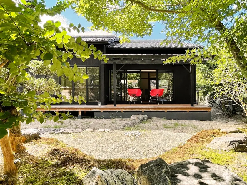 Akizuki Niwa (Garden) House - Image 1