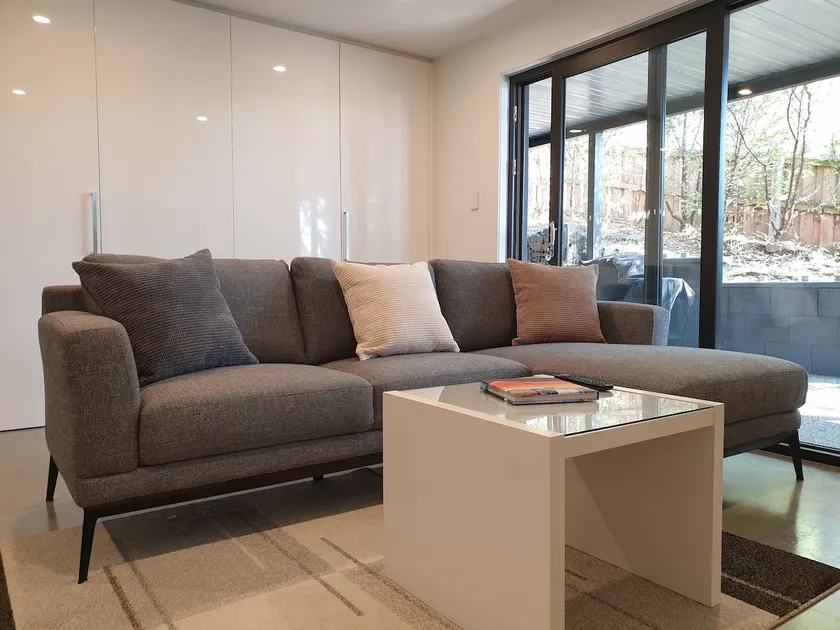 Still Waters Pad - Modern and Private - Image 1