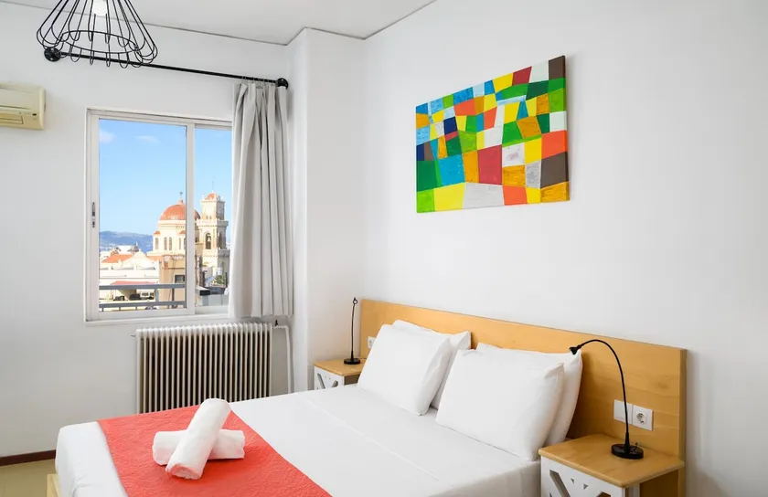 Apartment overlooking the cathedral - Image 1